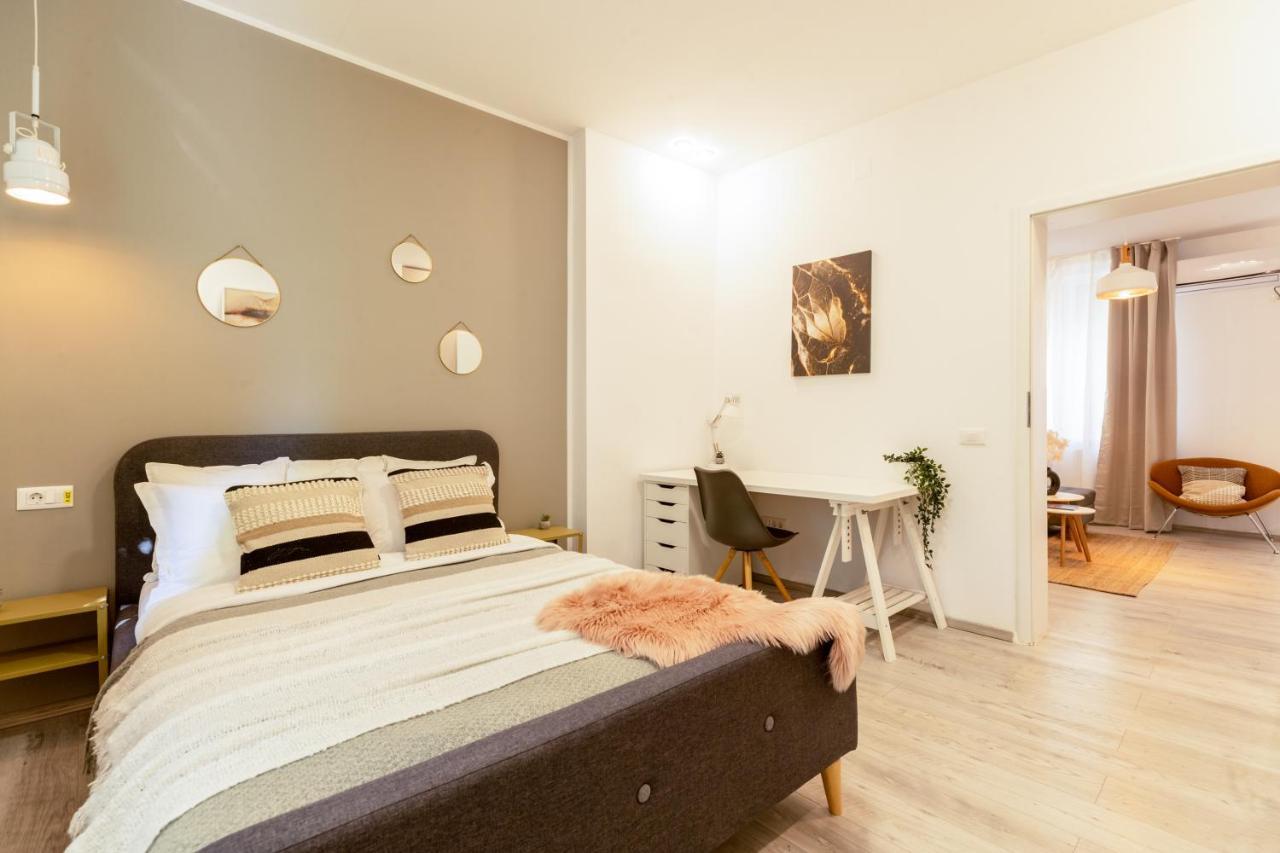 Apartment Ideal Stay: Spacious 2br Near Calea Victoriei Bukarest