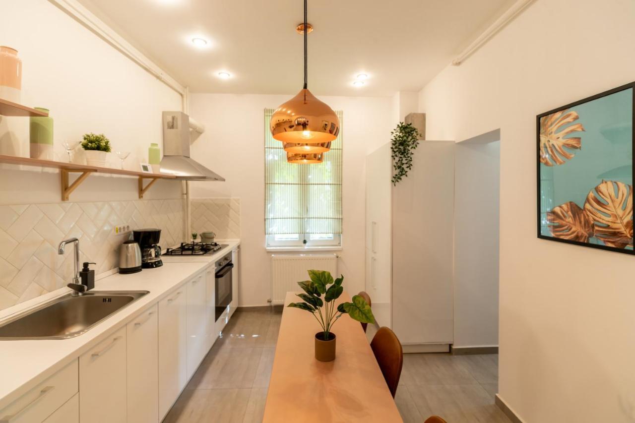 Ideal Stay: Spacious 2br Near Calea Victoriei * Bukarest